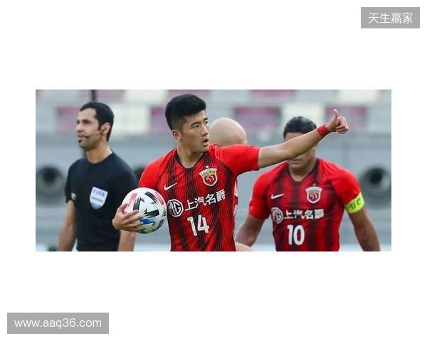 上海海港富盛经开6-1上海赛更达，李圣龙双响杨黔东获处子球