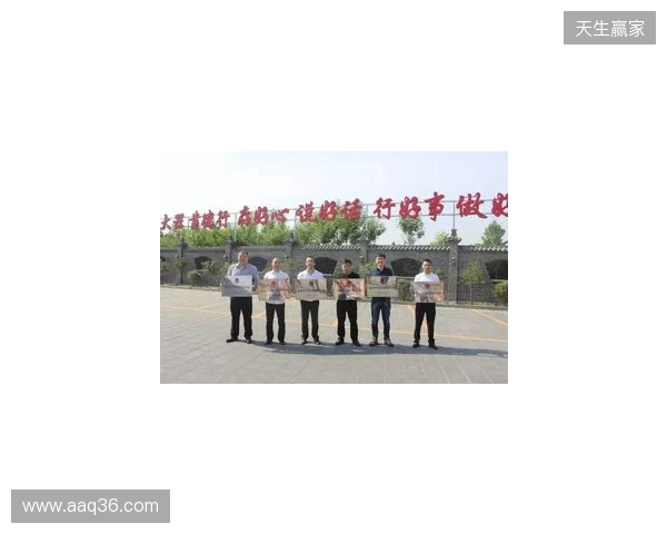 中冠综述：吴川青年2-2武汉联镇、广州海珠醒派3-3广州花都蜀地红